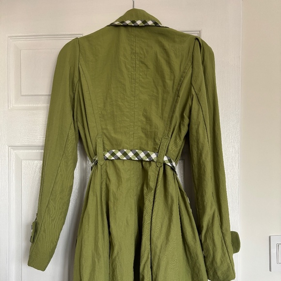 EUC F21 green and plaid raincoat XS - Picture 4 of 4